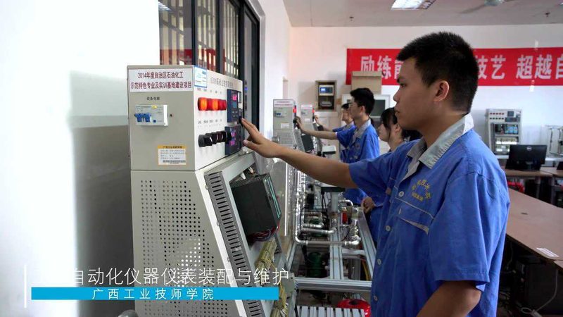 食品行业液位计选型：差压与雷达液位计的适用解析